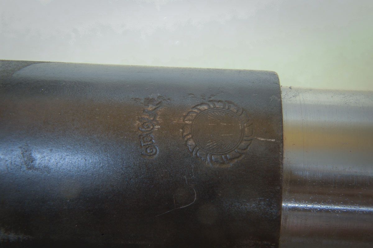 The Siamese marking on the receiver ring is lightly stamped.